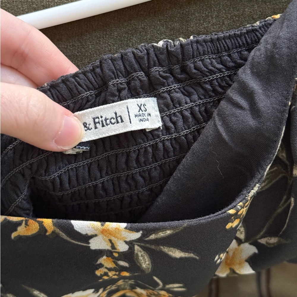 Abercrombie & Fitch summer bundle size XS - Picture 4 of 12